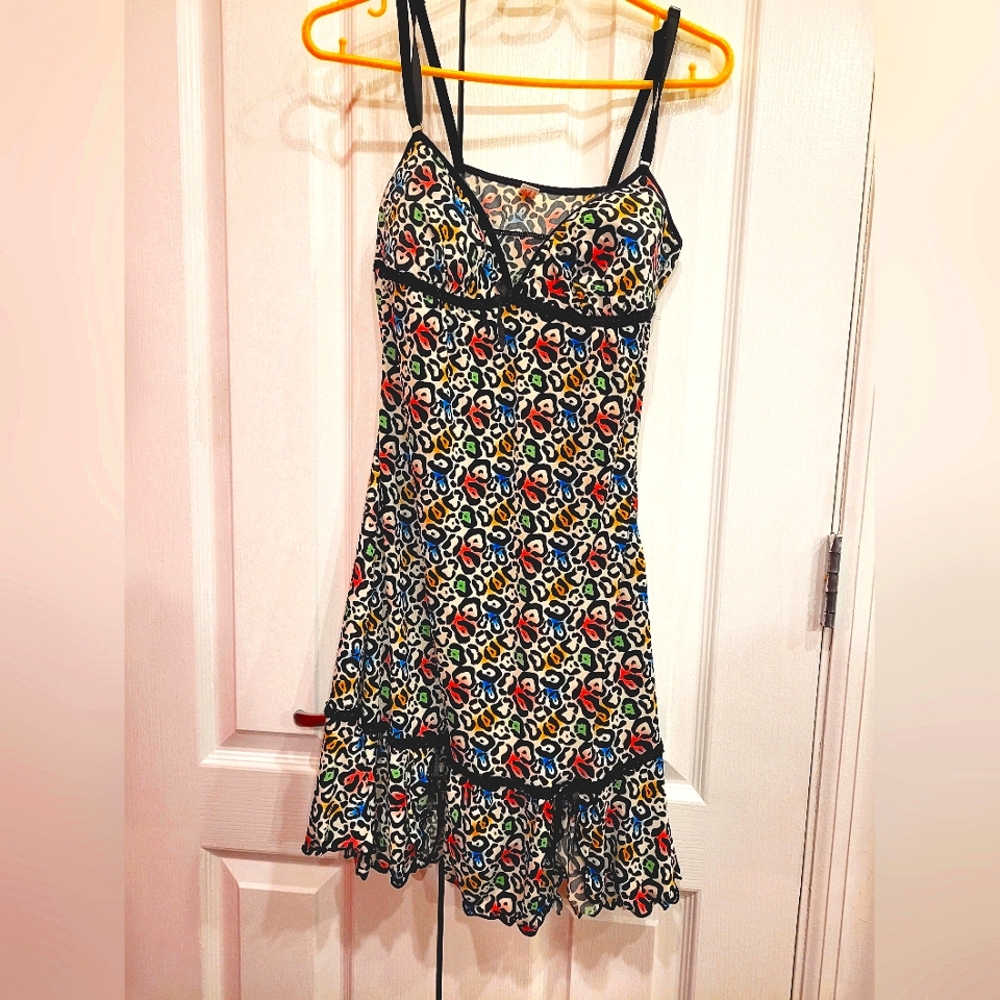 Women's Colorful Cheetah Print Camisole Nighty. Size Medium.
